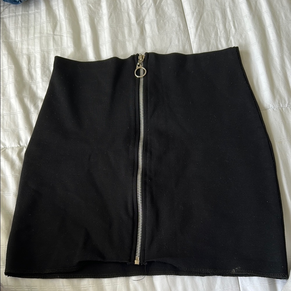 Black Zippered Women's Skirt